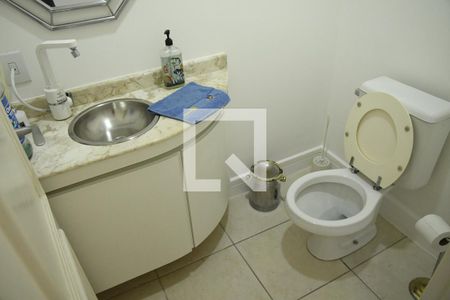 Casa de condomínio para alugar com 449m², 4 quartos e 2 vagasLavabo