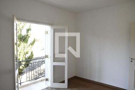 Casa de condomínio para alugar com 449m², 4 quartos e 2 vagasQuarto 2