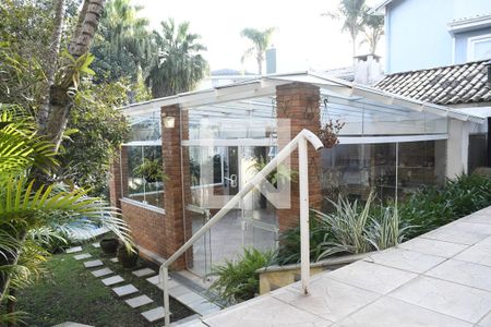 Casa de condomínio para alugar com 449m², 4 quartos e 2 vagasQuintal