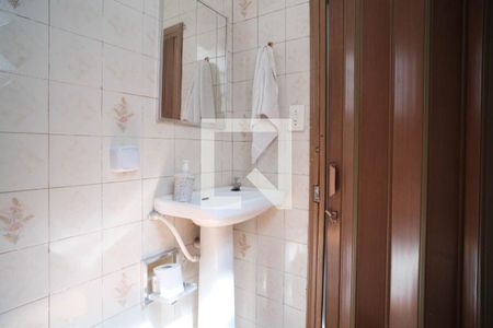 Casa para alugar com 130m², 2 quartos e 1 vaga Casa para alugar com 130m², 2 quartos e 1 vagaBanheiro