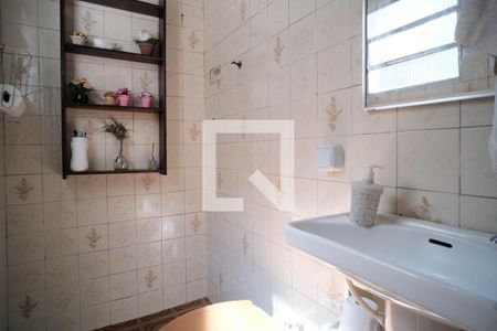 Casa para alugar com 130m², 2 quartos e 1 vaga Casa para alugar com 130m², 2 quartos e 1 vagaBanheiro