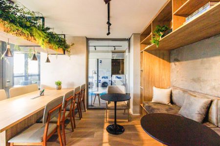 Studio para alugar com 28m², 1 quarto e sem vagaCoworing