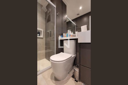 Apartamento à venda com 70m², 2 quartos e 1 vaga Apartamento à venda com 70m², 2 quartos e 1 vagaBanheiro da suíte