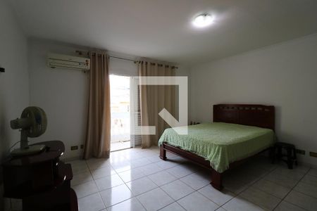 Casa à venda com 430m², 3 quartos e 6 vagasSuíte