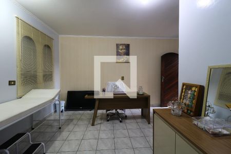 Casa à venda com 430m², 3 quartos e 6 vagasEscritório