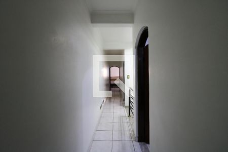 Casa à venda com 430m², 3 quartos e 6 vagasCorredor Piso Superior