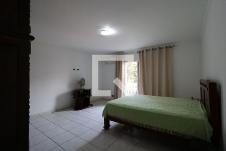 Casa à venda com 430m², 3 quartos e 6 vagasSuíte