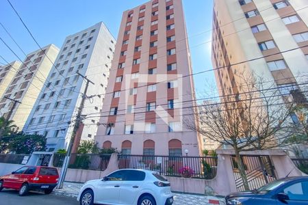 Apartamento para alugar com 68m², 2 quartos e 1 vaga Apartamento para alugar com 68m², 2 quartos e 1 vagaFachada