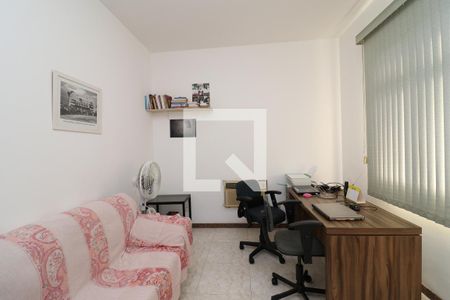 Apartamento à venda com 152m², 4 quartos e 2 vagasQuarto 3