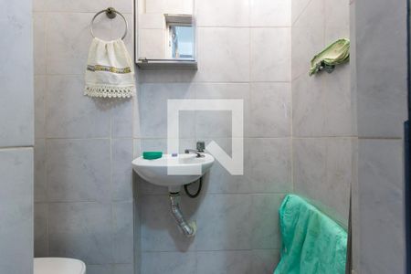 Apartamento para alugar com 75m², 2 quartos e sem vagaBanheiro de Serviço