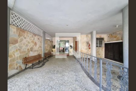 Apartamento para alugar com 75m², 2 quartos e sem vagaHall