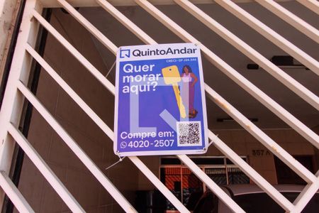 Casa à venda com 92m², 2 quartos e 2 vagas Casa à venda com 92m², 2 quartos e 2 vagasFachada