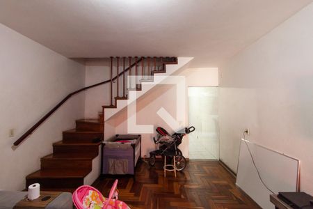 Sala de casa à venda com 2 quartos, 92m² em Parque dos Bancarios, São Paulo