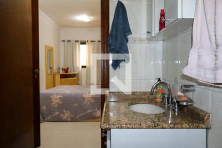 Apartamento à venda com 71m², 2 quartos e 2 vagasBanheiro da Suíte