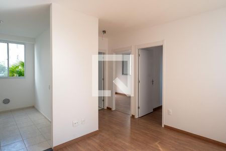 Sala de apartamento para alugar com 2 quartos, 42m² em Jardim Maria Estela, São Paulo