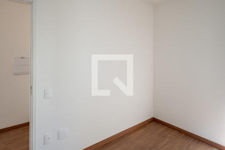 Quarto 2 de apartamento para alugar com 2 quartos, 42m² em Jardim Maria Estela, São Paulo