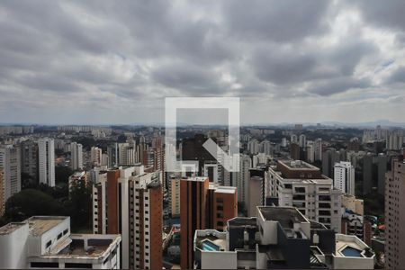 Apartamento à venda com 400m², 6 quartos e 5 vagasVista da Suíte 1