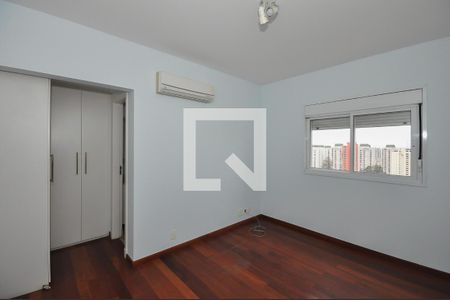 Apartamento à venda com 400m², 6 quartos e 5 vagasSuíte 2