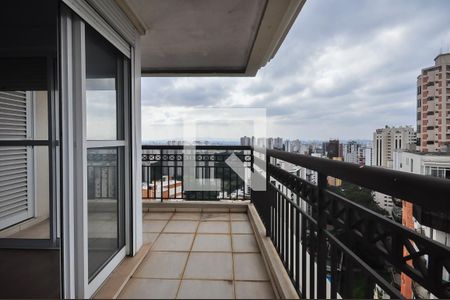 Apartamento à venda com 400m², 6 quartos e 5 vagasVaranda da Suíte 4