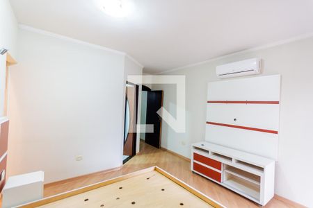 Casa para alugar com 253m², 4 quartos e 4 vagasQuarto