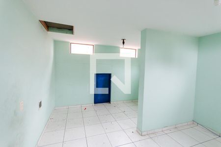 Casa para alugar com 253m², 4 quartos e 4 vagasSótão