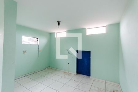 Casa para alugar com 253m², 4 quartos e 4 vagasSótão