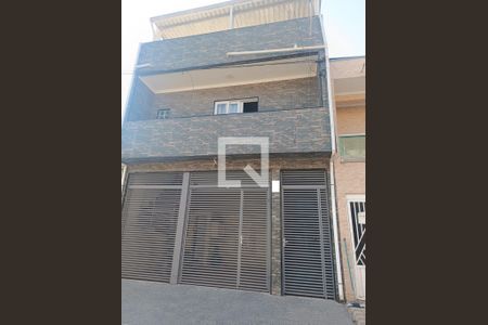 Casa para alugar com 70m², 2 quartos e sem vaga Casa para alugar com 70m², 2 quartos e sem vagaFachada