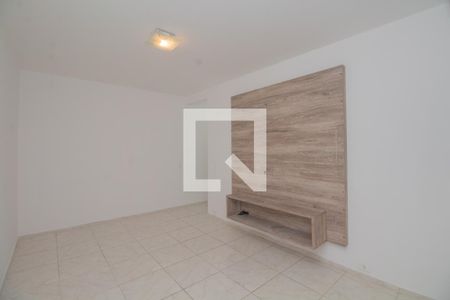 Sala de casa para alugar com 2 quartos, 70m² em Vila Sao Nicolau, São Paulo