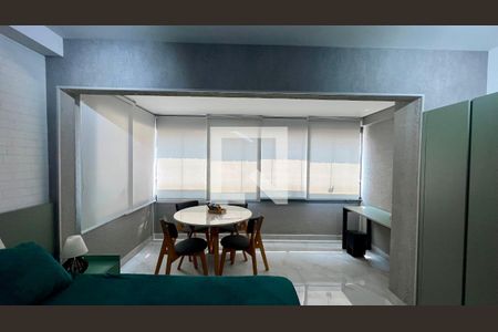 Varanda de kitnet/studio à venda com 1 quarto, 28m² em Vila Mariana, São Paulo