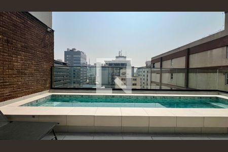 Studio à venda com 28m², 1 quarto e sem vagaPiscina