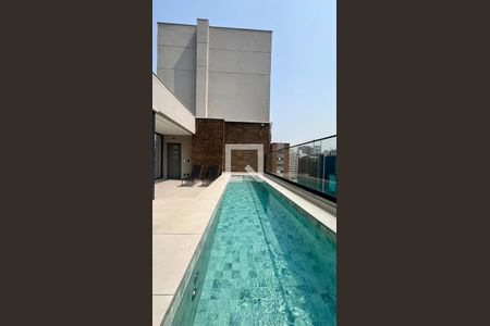 Studio à venda com 28m², 1 quarto e sem vagaPiscina