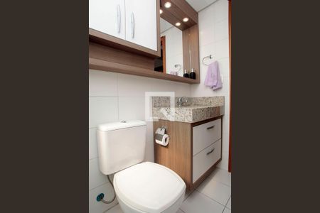 Banheiro de apartamento para alugar com 1 quarto, 51m² em Petrópolis, Porto Alegre