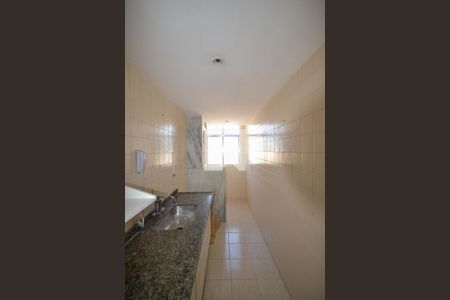 Apartamento para alugar com 54m², 2 quartos e 1 vaga Apartamento para alugar com 54m², 2 quartos e 1 vagaCozinha e Área de Serviço