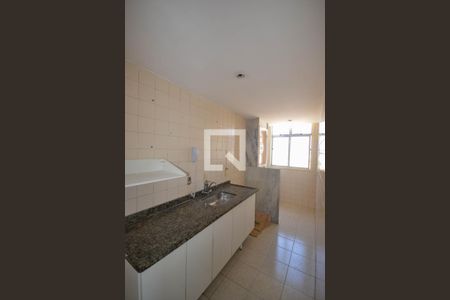 Apartamento para alugar com 54m², 2 quartos e 1 vaga Apartamento para alugar com 54m², 2 quartos e 1 vagaCozinha e Área de Serviço
