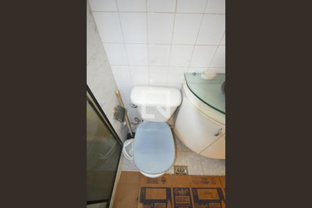 Banheiro  de apartamento para alugar com 2 quartos, 54m² em Centro, Nilópolis
