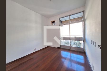 Apartamento à venda com 239m², 6 quartos e 2 vagas Apartamento à venda com 239m², 6 quartos e 2 vagasQuarto 3