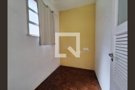 Apartamento à venda com 239m², 6 quartos e 2 vagas Apartamento à venda com 239m², 6 quartos e 2 vagasQuarto de serviço
