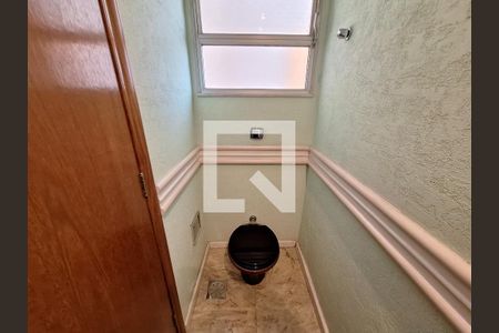 Apartamento à venda com 239m², 6 quartos e 2 vagas Apartamento à venda com 239m², 6 quartos e 2 vagasLavabo