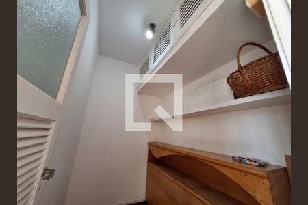 Apartamento à venda com 239m², 6 quartos e 2 vagas Apartamento à venda com 239m², 6 quartos e 2 vagasQuarto de serviço 2
