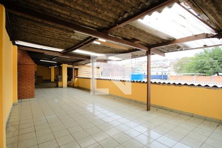 Casa à venda com 300m², 2 quartos e 4 vagasTerraço