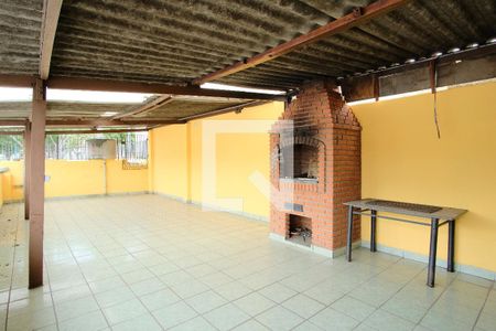 Casa à venda com 300m², 2 quartos e 4 vagasTerraço