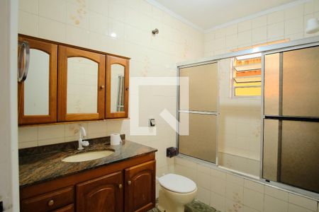 Casa à venda com 300m², 2 quartos e 4 vagasBanheiro