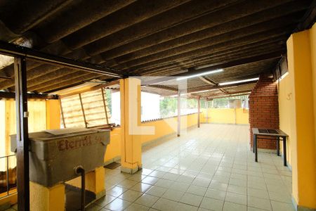 Casa à venda com 300m², 2 quartos e 4 vagasTerraço