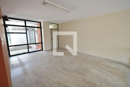 Casa à venda com 427m², 5 quartos e 2 vagasSala 4