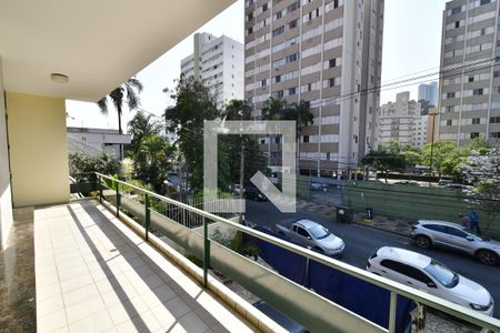 Casa à venda com 427m², 5 quartos e 2 vagasSala 3 - Sacada