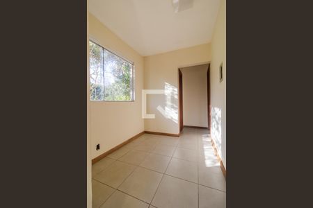 Corredor segundo andar de casa à venda com 2 quartos, 1000m² em Hípica, Porto Alegre