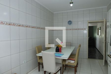 Casa à venda com 125m², 3 quartos e 2 vagasCozinha