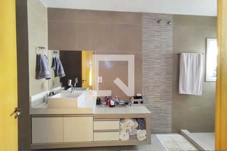 Casa para alugar com 265m², 3 quartos e 2 vagasBanheiro da Suíte