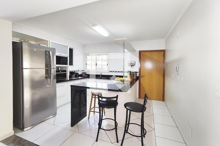 Casa para alugar com 265m², 3 quartos e 2 vagasCozinha