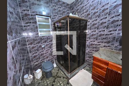 Casa à venda com 180m², 3 quartos e 3 vagasBanheiro